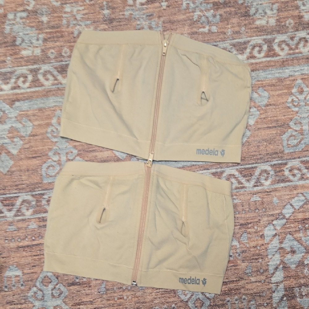 Two Medela Pumping Bras Large